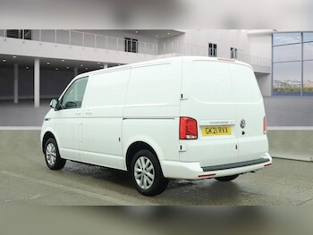 Used Volkswagen Transporter 2021 for sale - 77807732: Photo