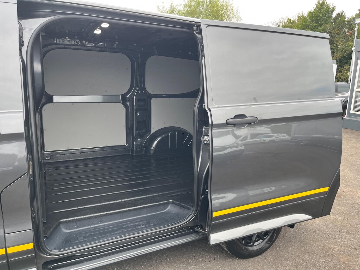 Vehicle 28