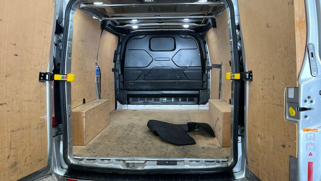Used Ford Transit Custom 2022 for sale - 77376489: Photo 16