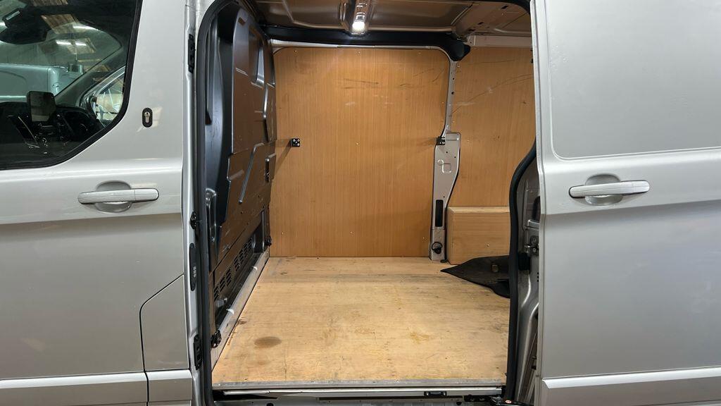 Used Ford Transit Custom 2022 for sale - 77376489: Photo 17
