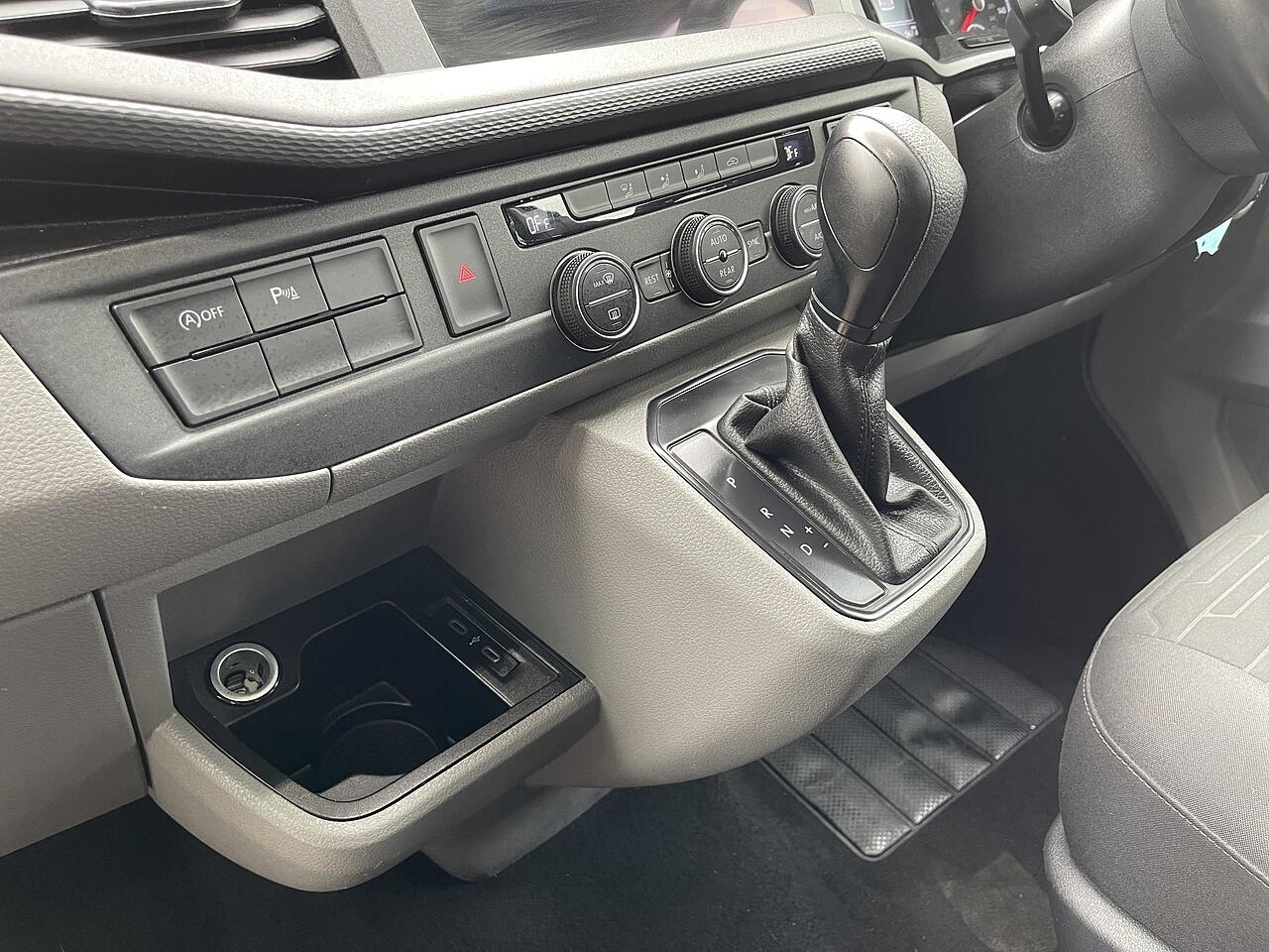 Used Volkswagen Transporter Shuttle 2022 for sale - 76072015: Photo 52