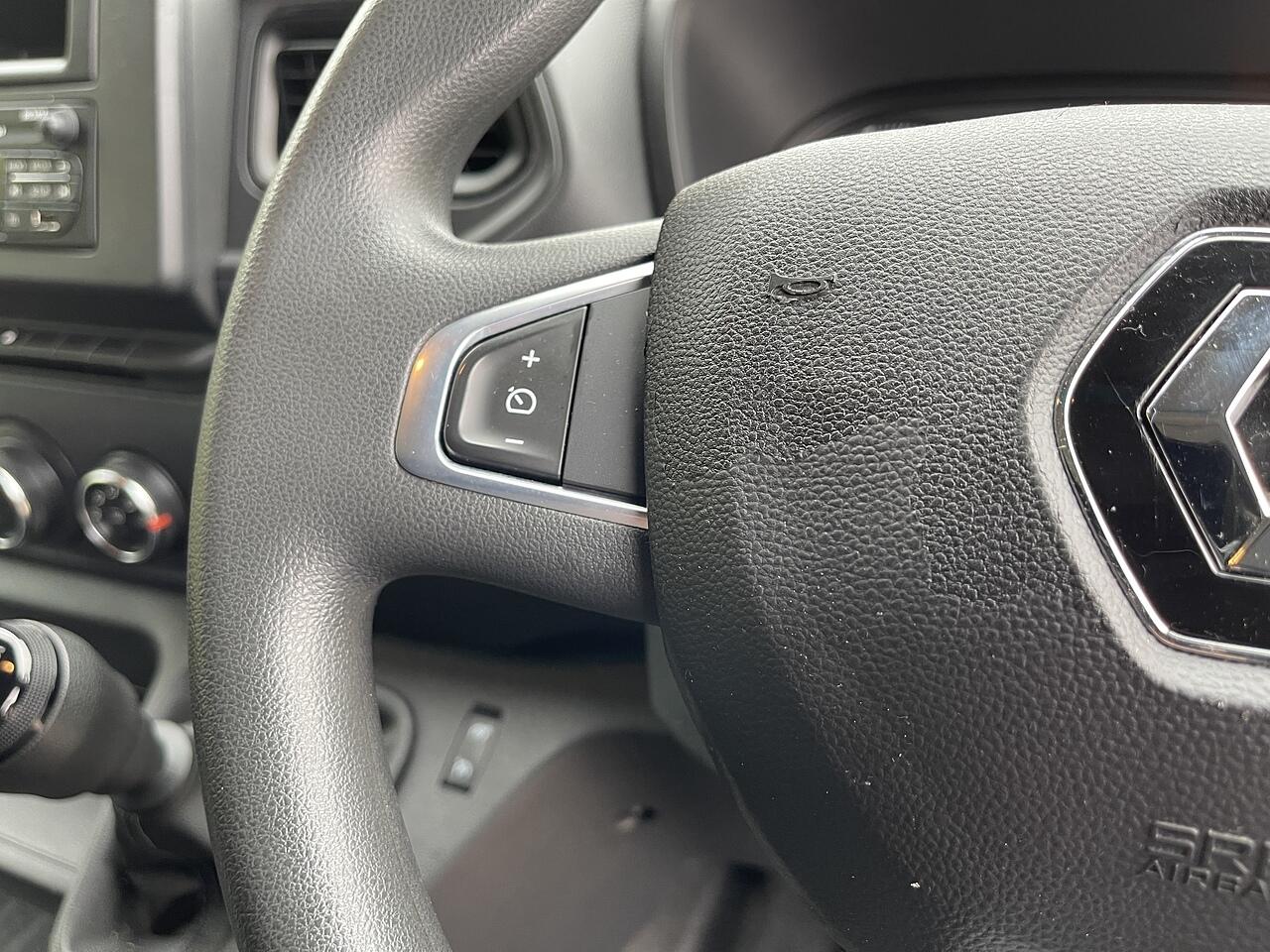 Used Renault Master 2023 for sale - 75782047: Photo 26