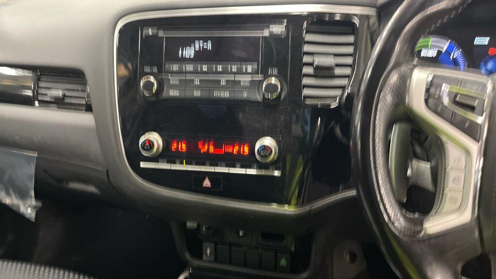 Used Mitsubishi Outlander 2021 for sale - 77853332: Photo 15