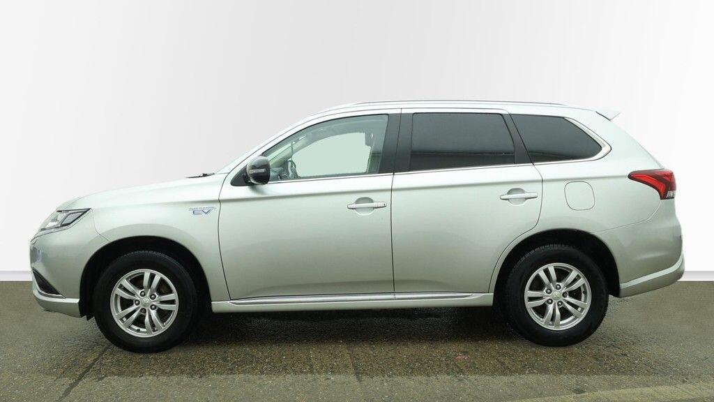 Used Mitsubishi Outlander 2021 for sale - 77853332: Photo 3