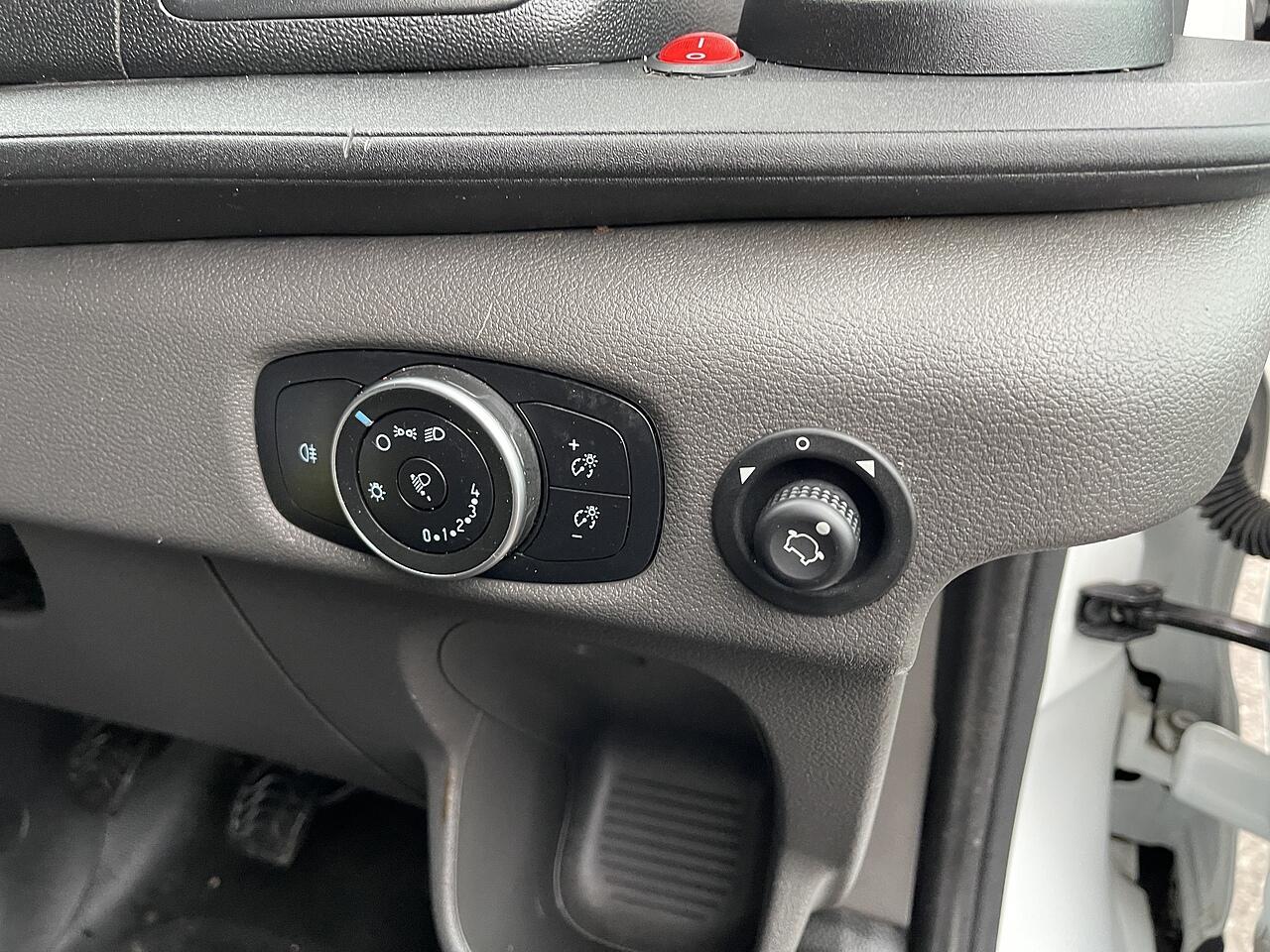 Used Ford Transit 2023 for sale - 76942363: Photo 33