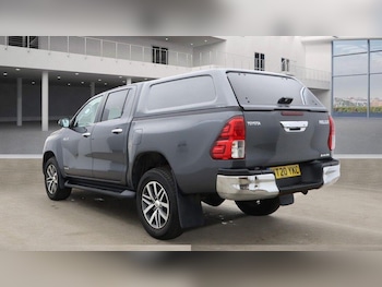 Used Toyota Hilux 2020 for sale - 75493650: Photo