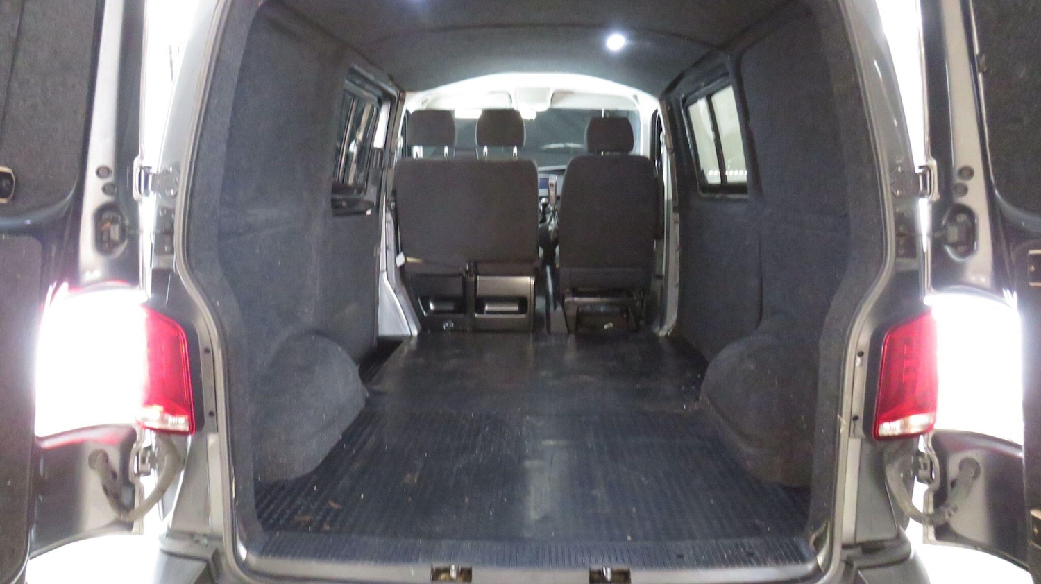 Used Volkswagen Transporter 2021 for sale - 77982561: Photo 14