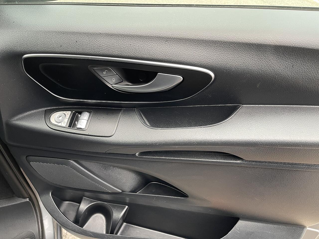 Used Mercedes-Benz Vito 2021 for sale - 76899273: Photo 41