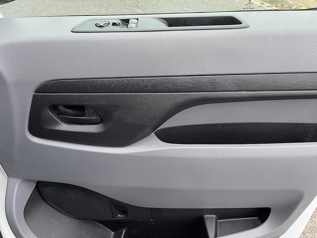 Used Vauxhall Vivaro 2020 for sale - 76715120: Photo 20