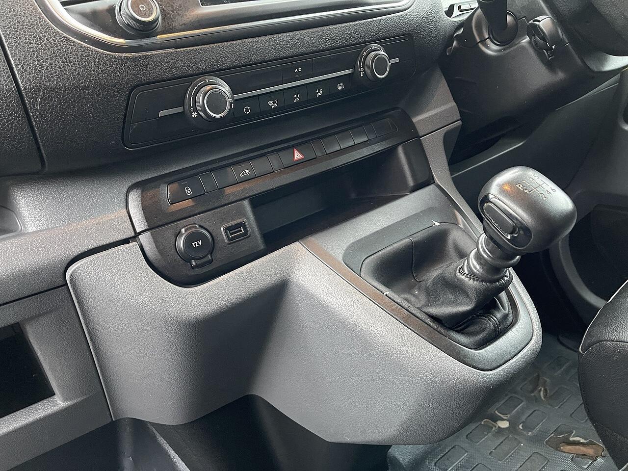 Used Vauxhall Vivaro 2020 for sale - 76715120: Photo 8