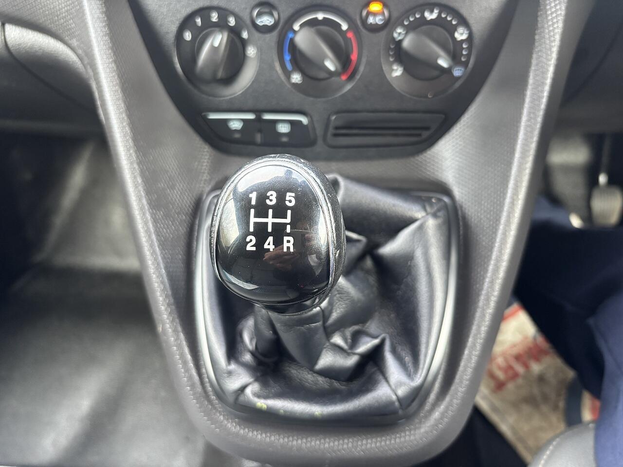 Used Ford Transit Connect 2013 for sale - 77883479: Photo 27