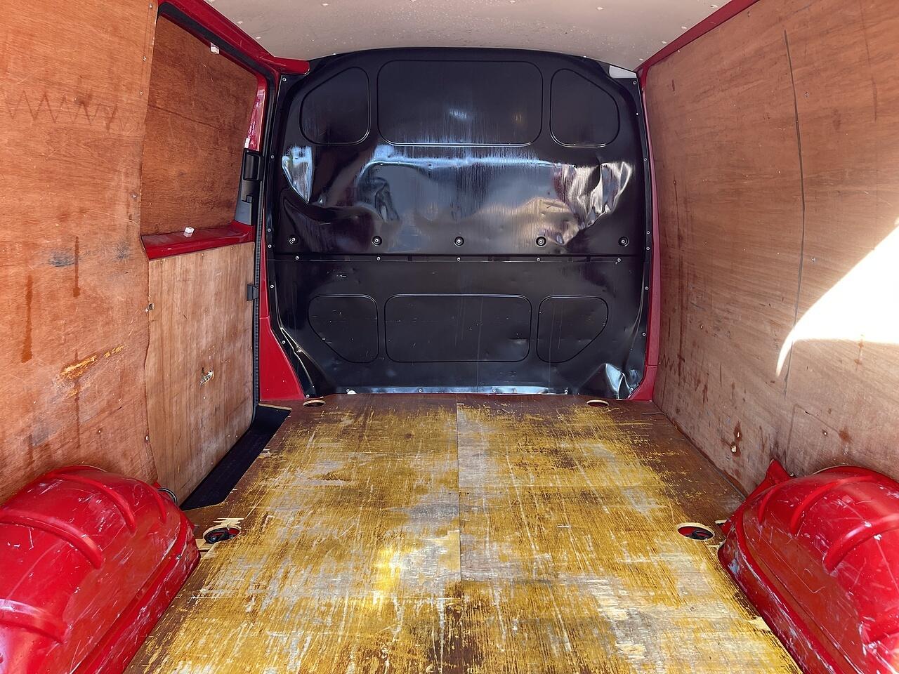 Used Volkswagen Transporter 2019 for sale - 76446847: Photo 29