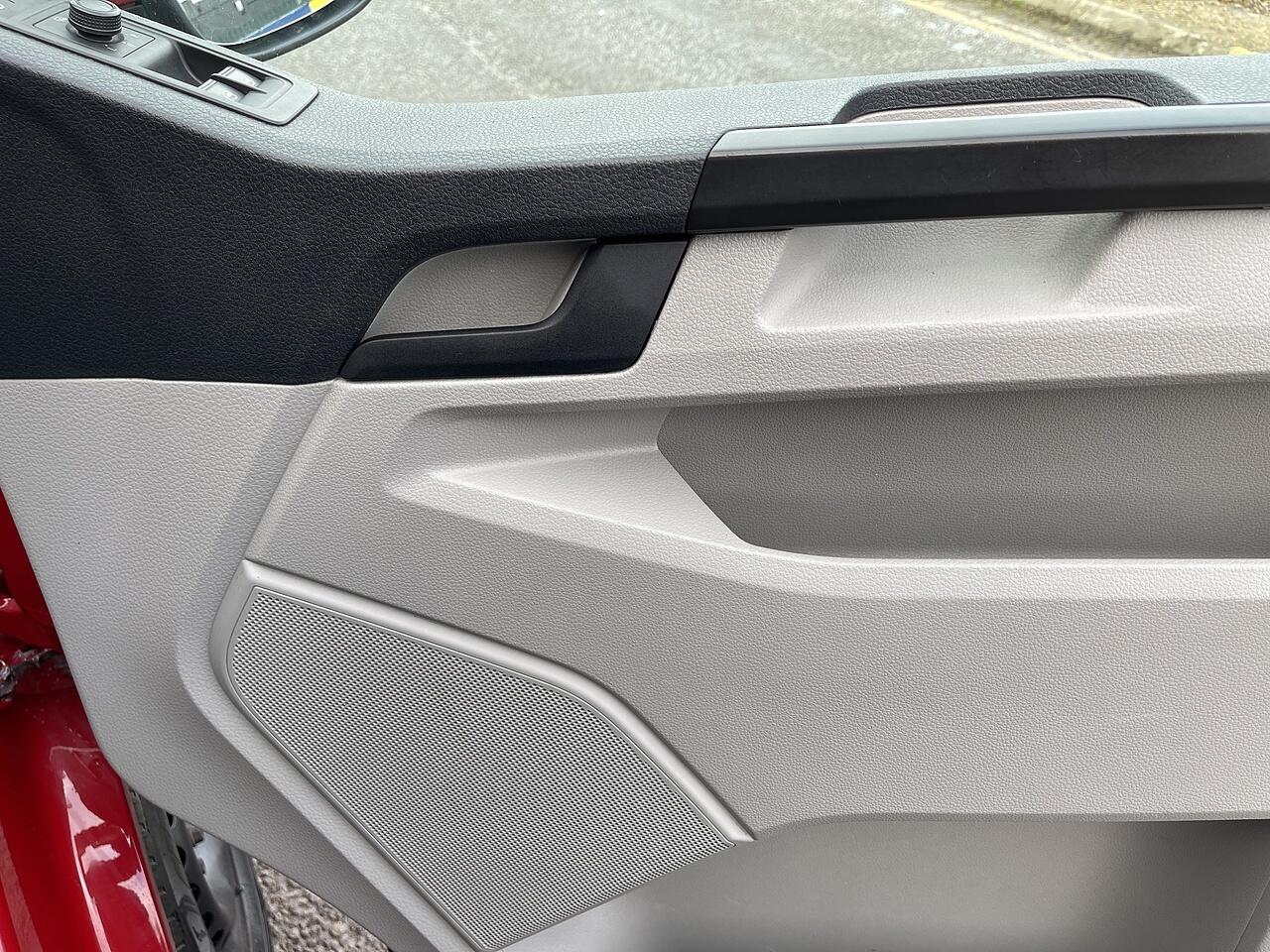 Used Volkswagen Transporter 2019 for sale - 76446847: Photo 38