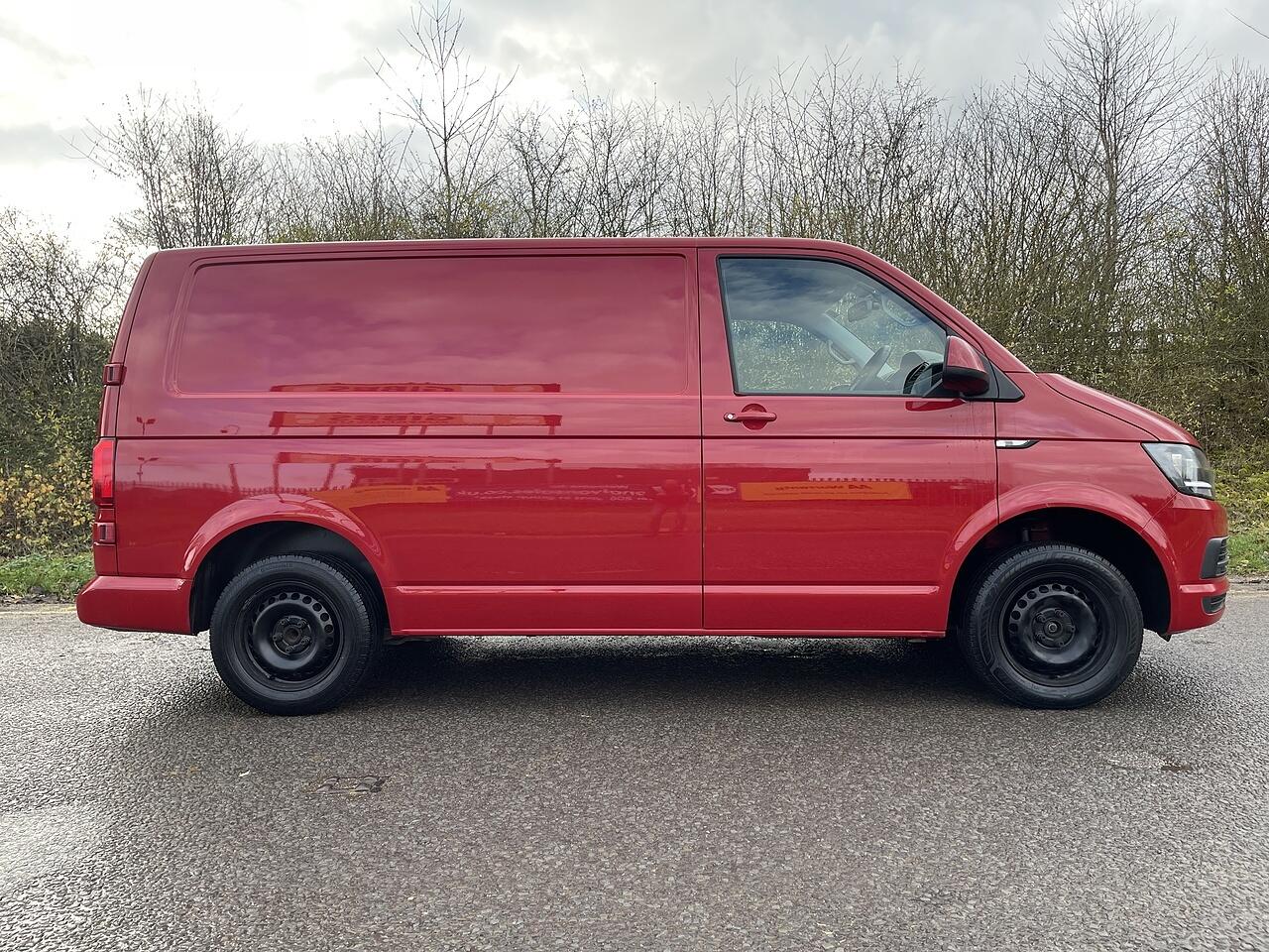 Used Volkswagen Transporter 2019 for sale - 76446847: Photo 4