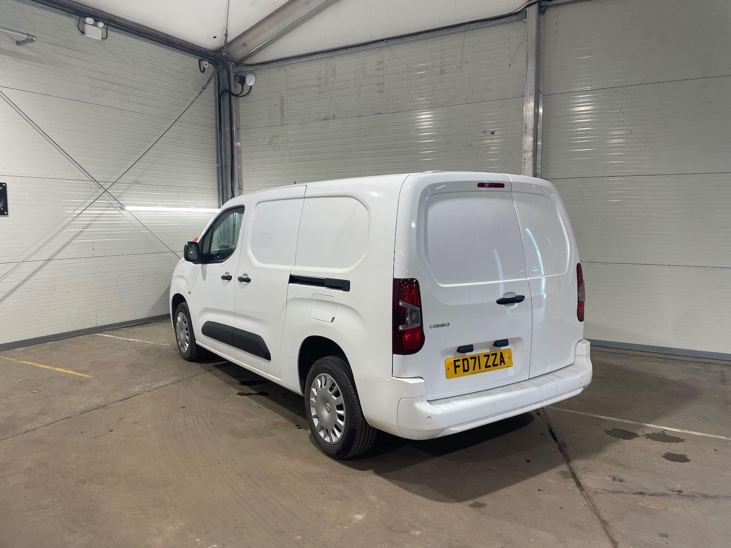 Used Vauxhall Combo 2022 for sale - 77993217: Photo 3