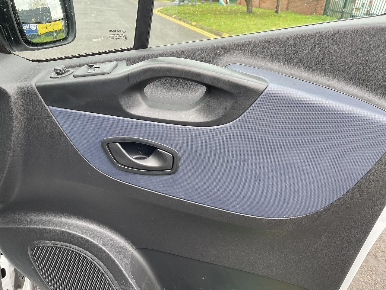 Used Vauxhall Vivaro 2018 for sale - 78007350: Photo 32