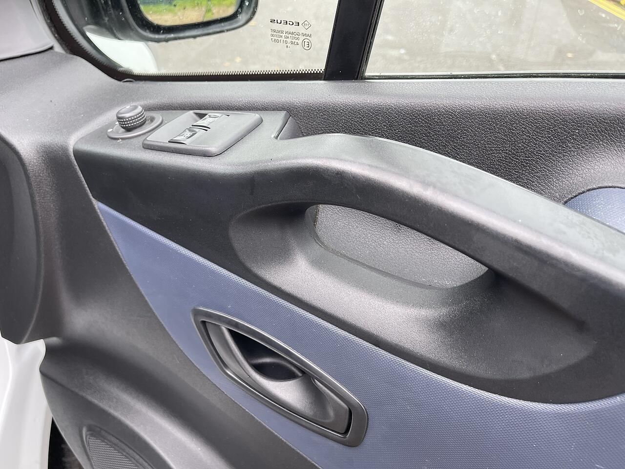 Used Vauxhall Vivaro 2018 for sale - 78007350: Photo 33