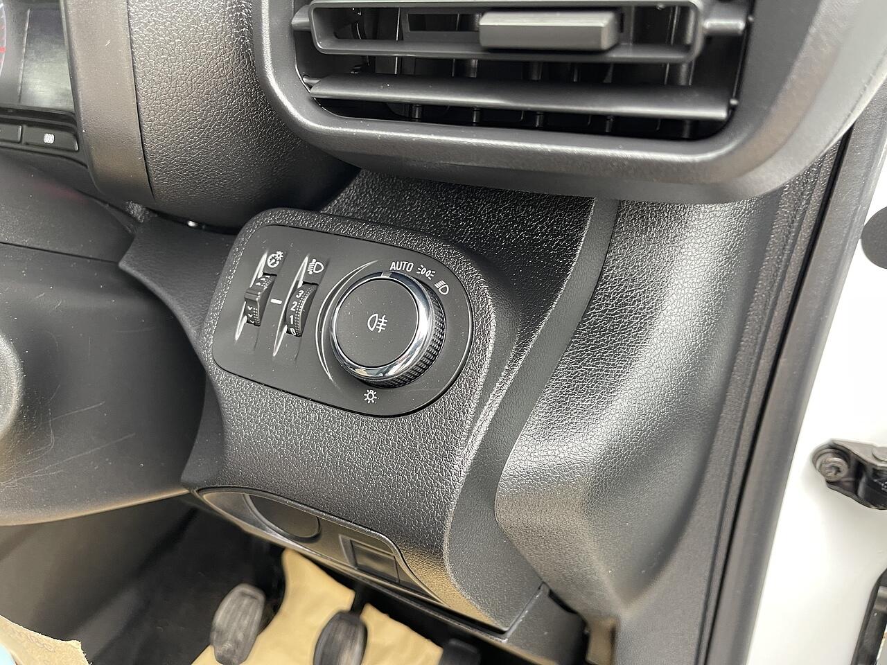 Used Vauxhall Combo 2021 for sale - 75507325: Photo 31