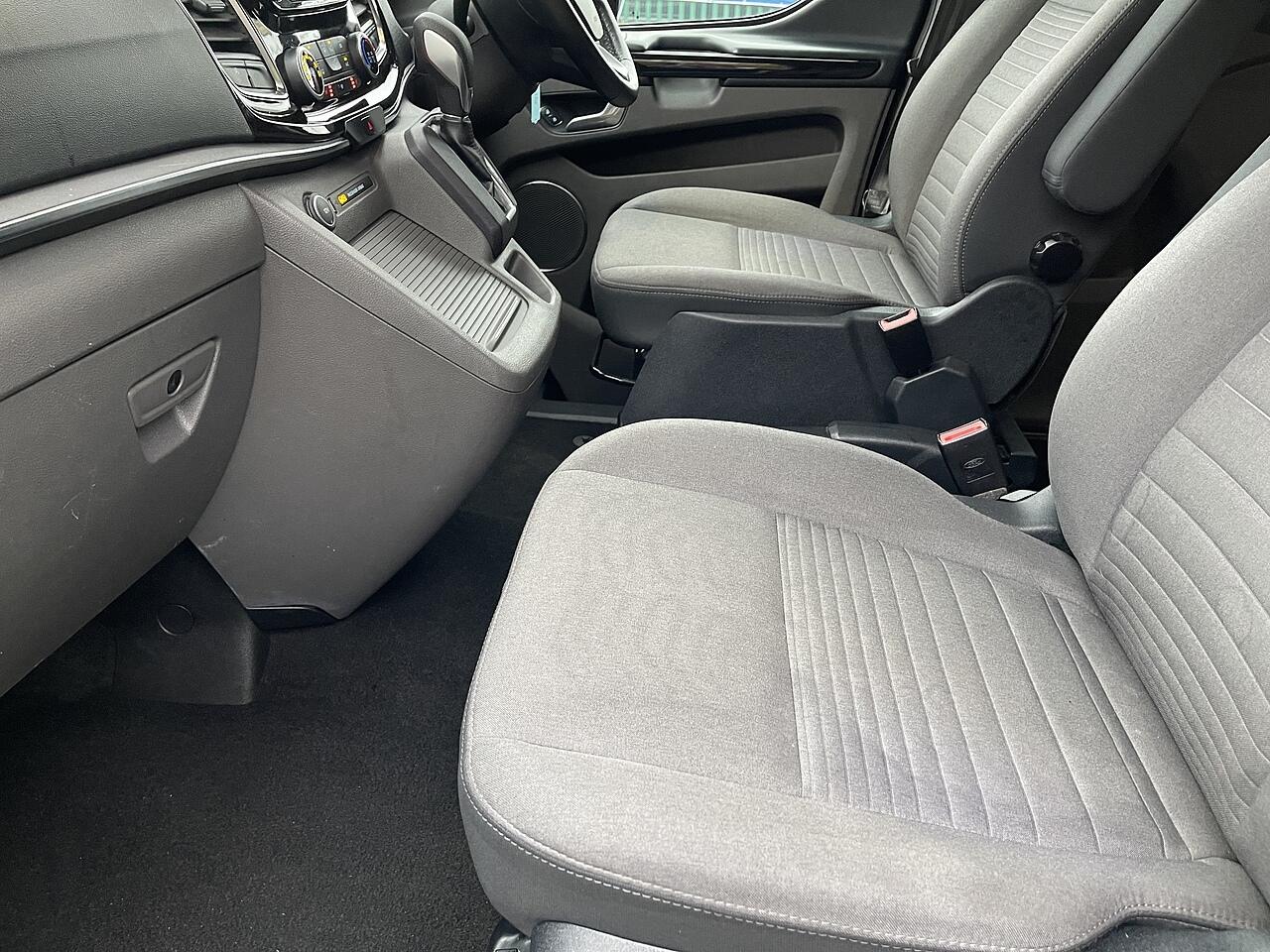 Used Ford Tourneo Custom 2020 for sale - 76348879: Photo 33
