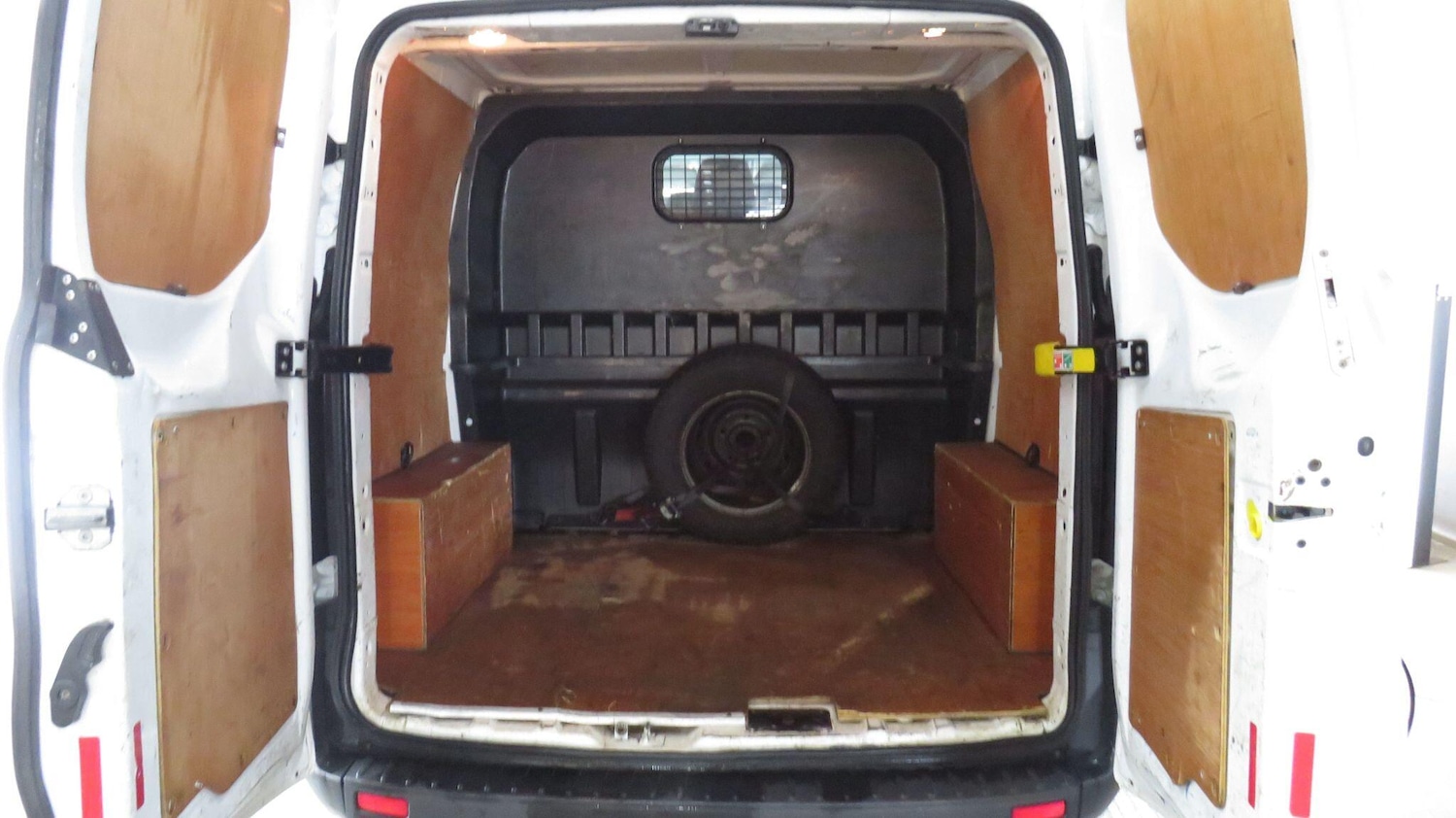 Used Ford Transit Custom 2019 for sale - 77306030: Photo 10