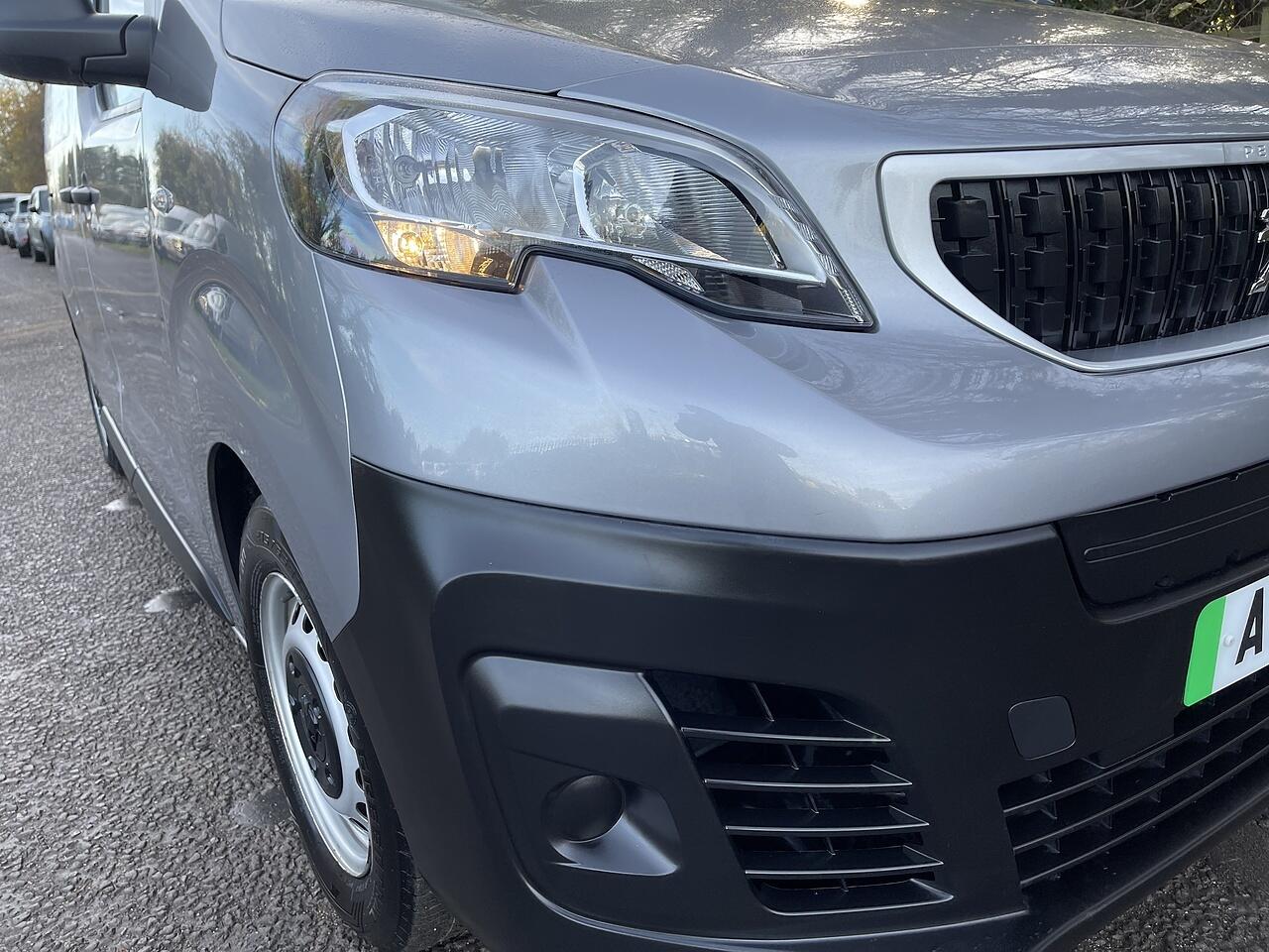 Used Peugeot e-Expert 2021 for sale - 76667458: Photo 10