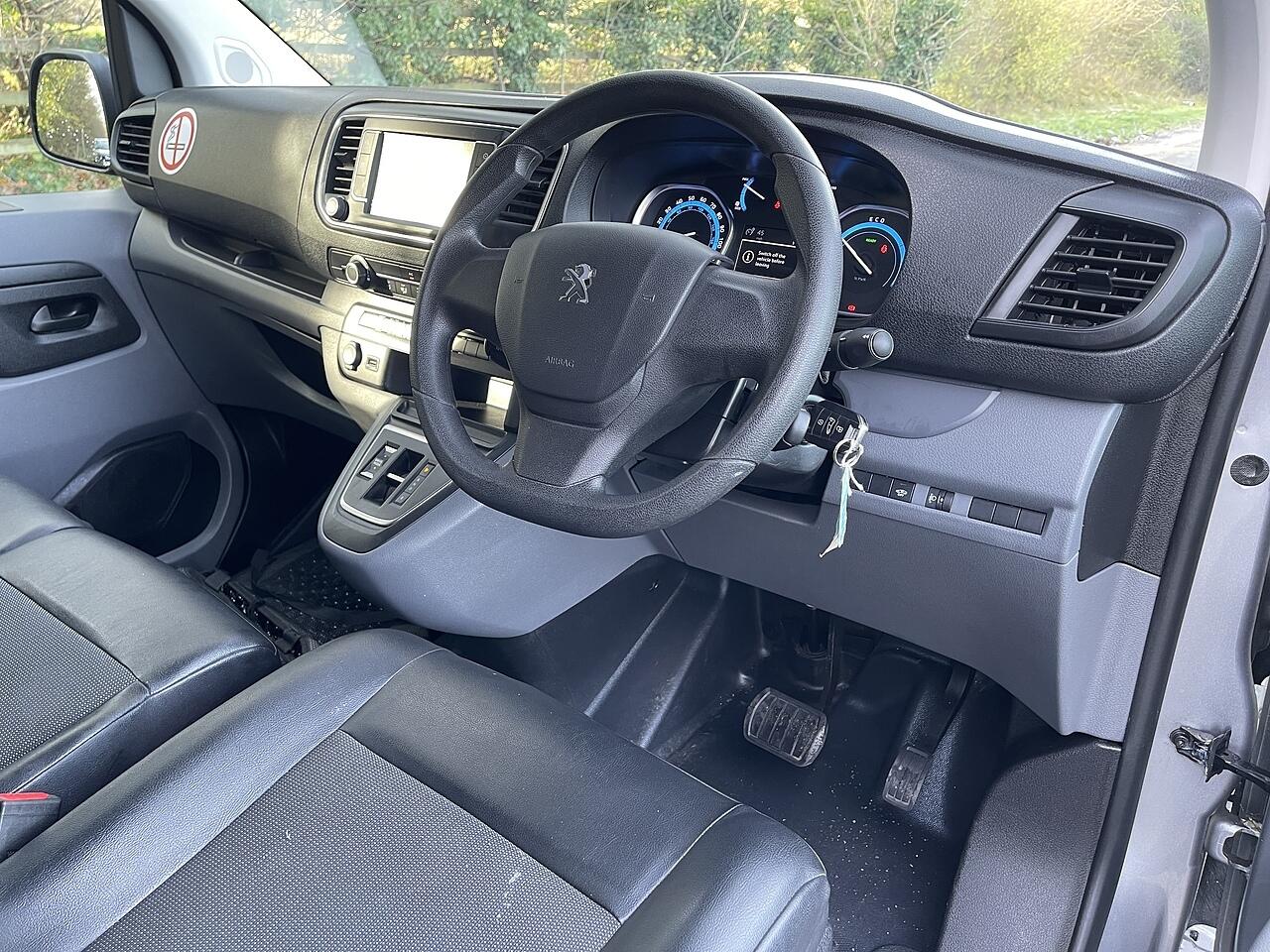 Used Peugeot e-Expert 2021 for sale - 76667458: Photo 16