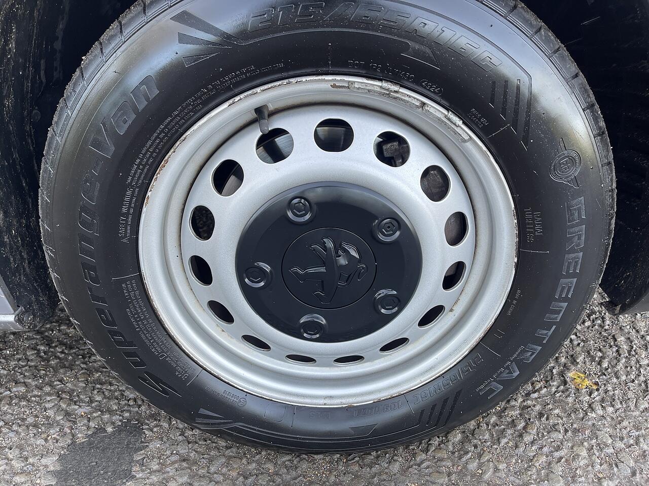 Used Peugeot e-Expert 2021 for sale - 76667458: Photo 27