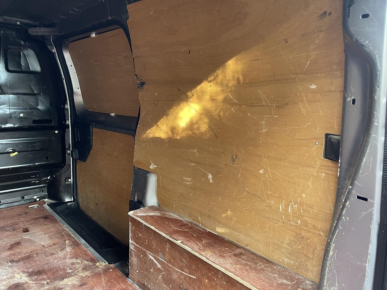 Used Peugeot e-Expert 2021 for sale - 76667458: Photo 30