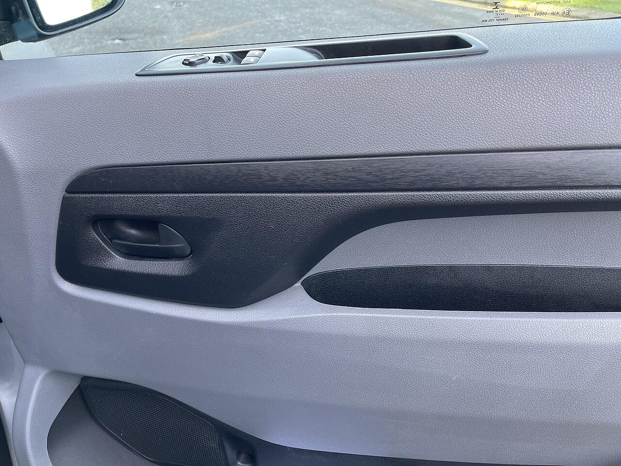 Used Peugeot e-Expert 2021 for sale - 76667458: Photo 34