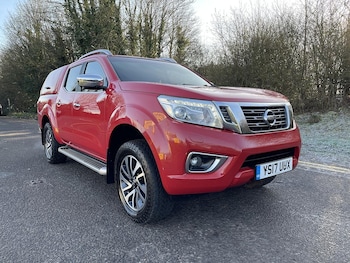 Used Nissan Navara 2017 for sale - 77020993: Photo