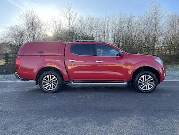 Used Nissan Navara 2017 for sale - 77020993: Photo