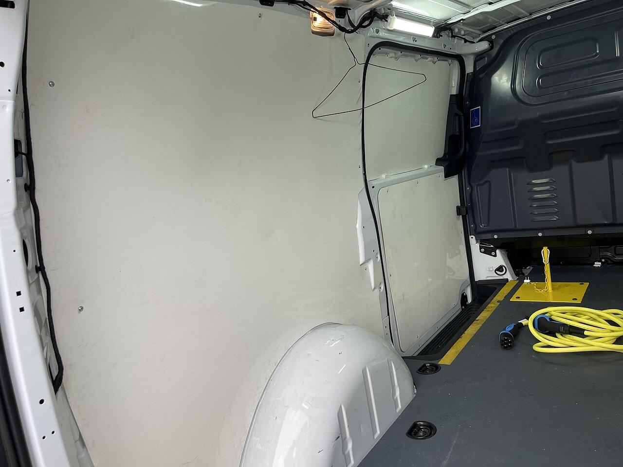 Used Mercedes-Benz Vito 2023 for sale - 77143463: Photo 23