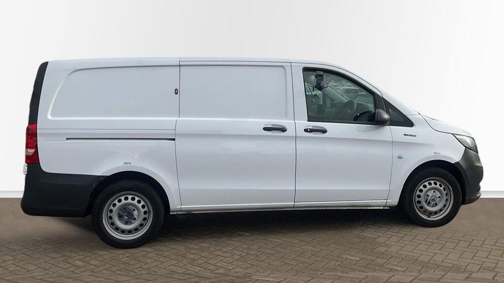 Used Mercedes-Benz Vito 2023 for sale - 77143463: Photo 32