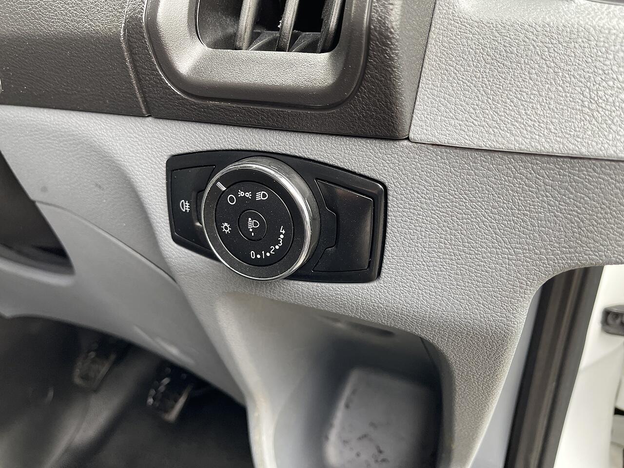Used Ford Transit 2018 for sale - 76094776: Photo 32