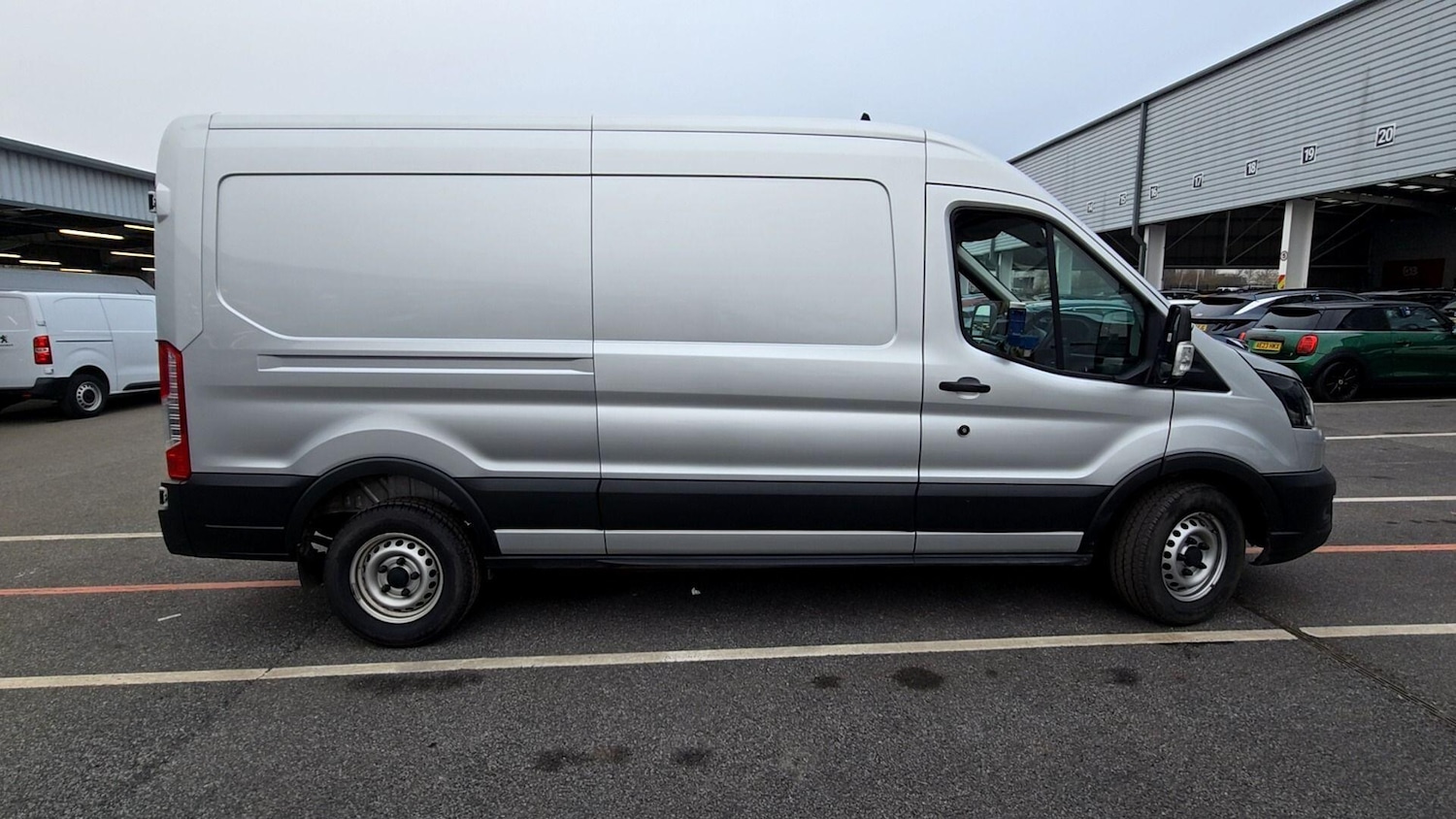 Used Ford Transit 2022 for sale - 77883298: Photo 8
