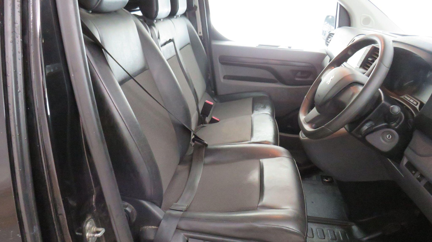 Used Peugeot Expert 2019 for sale - 76942450: Photo 14