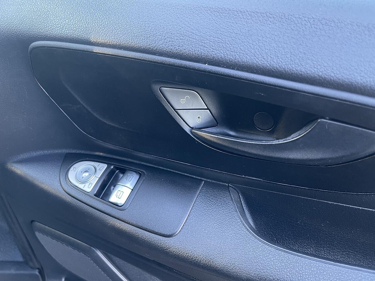 Used Mercedes-Benz Vito 2020 for sale - 76714272: Photo 40