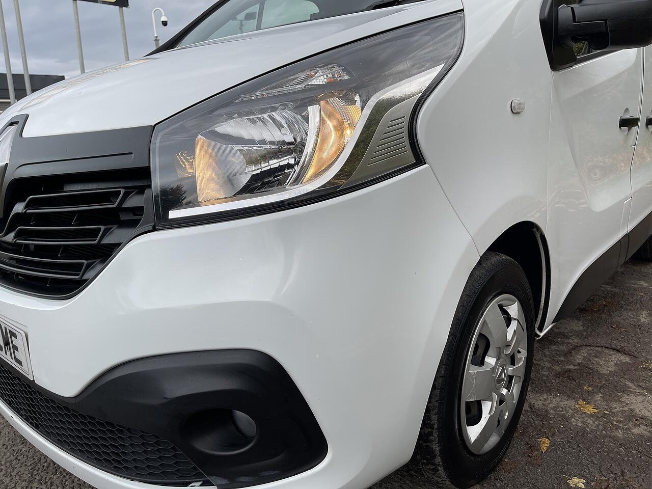 Used Renault Trafic 2017 for sale - 76512885: Photo 10