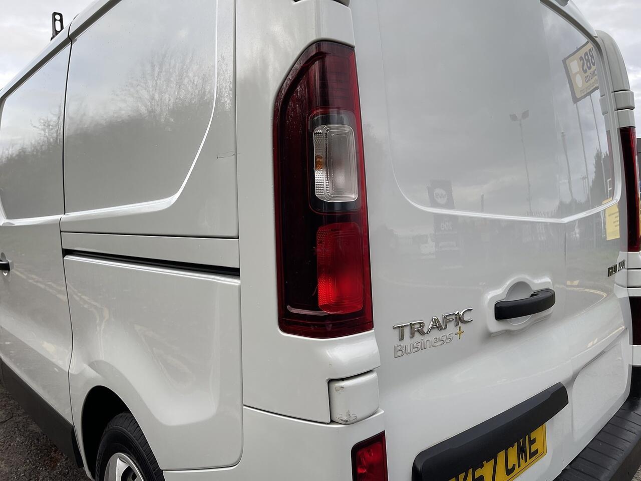 Used Renault Trafic 2017 for sale - 76512885: Photo 12