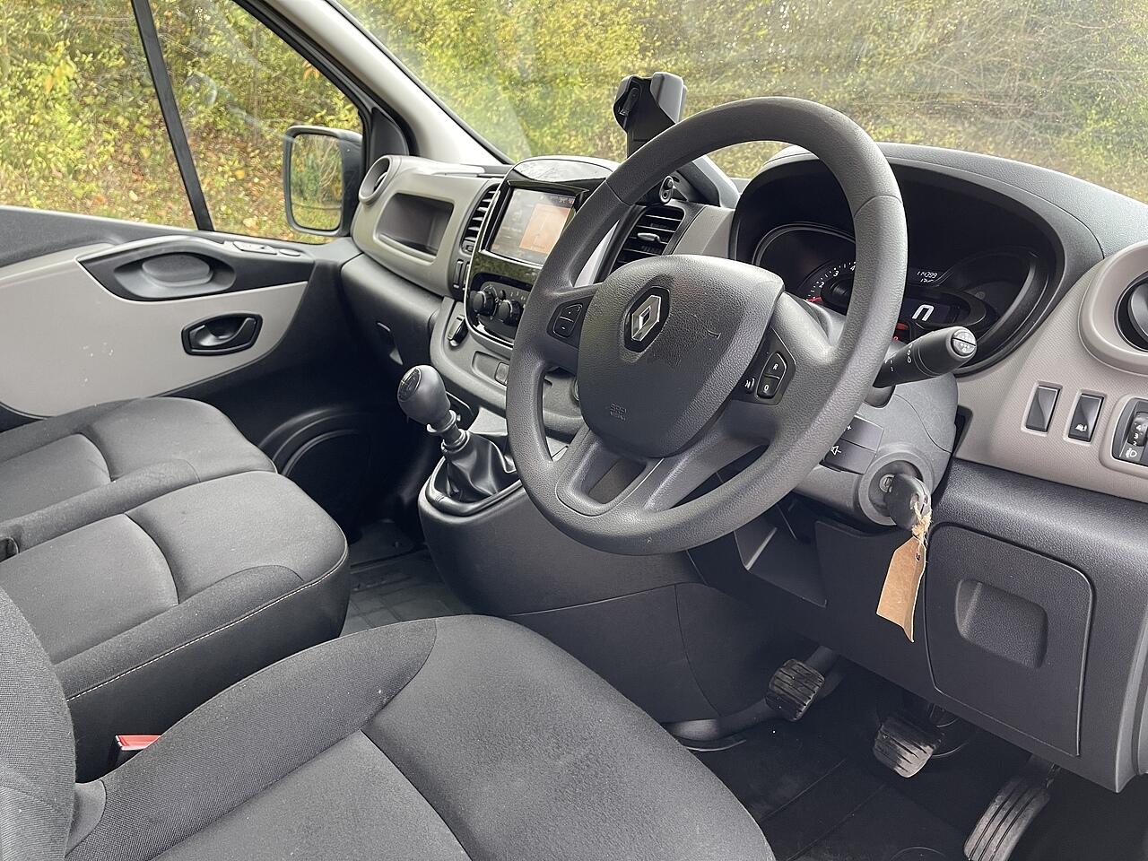 Used Renault Trafic 2017 for sale - 76512885: Photo 13