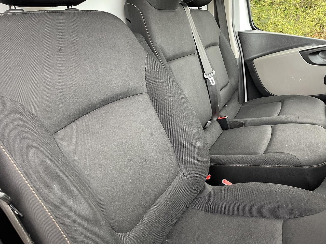 Used Renault Trafic 2017 for sale - 76512885: Photo 17