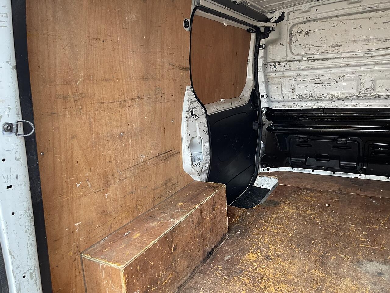 Used Renault Trafic 2017 for sale - 76512885: Photo 24