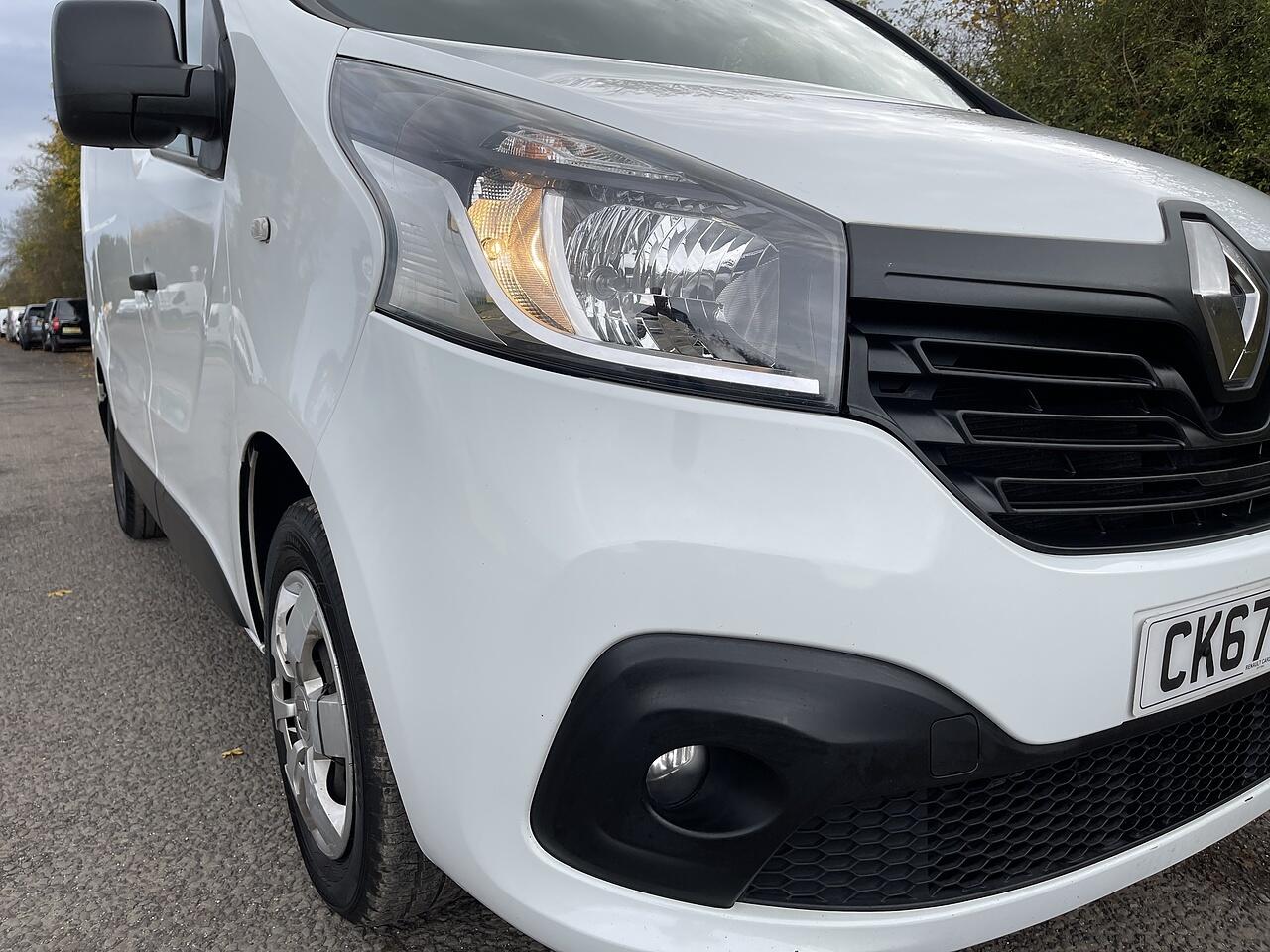 Used Renault Trafic 2017 for sale - 76512885: Photo 9