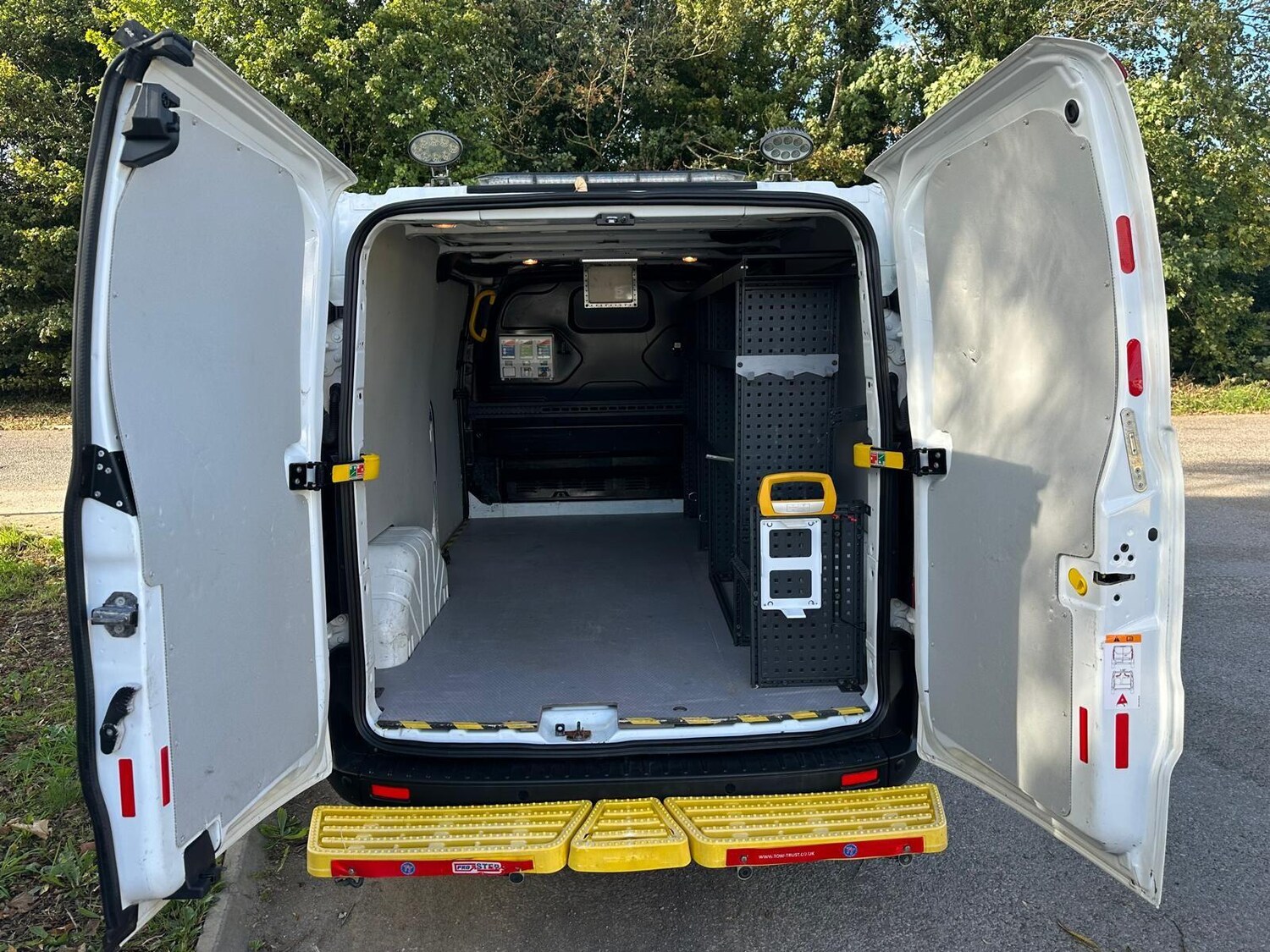 Used Ford Transit Custom 2020 for sale - 75769739: Photo 40