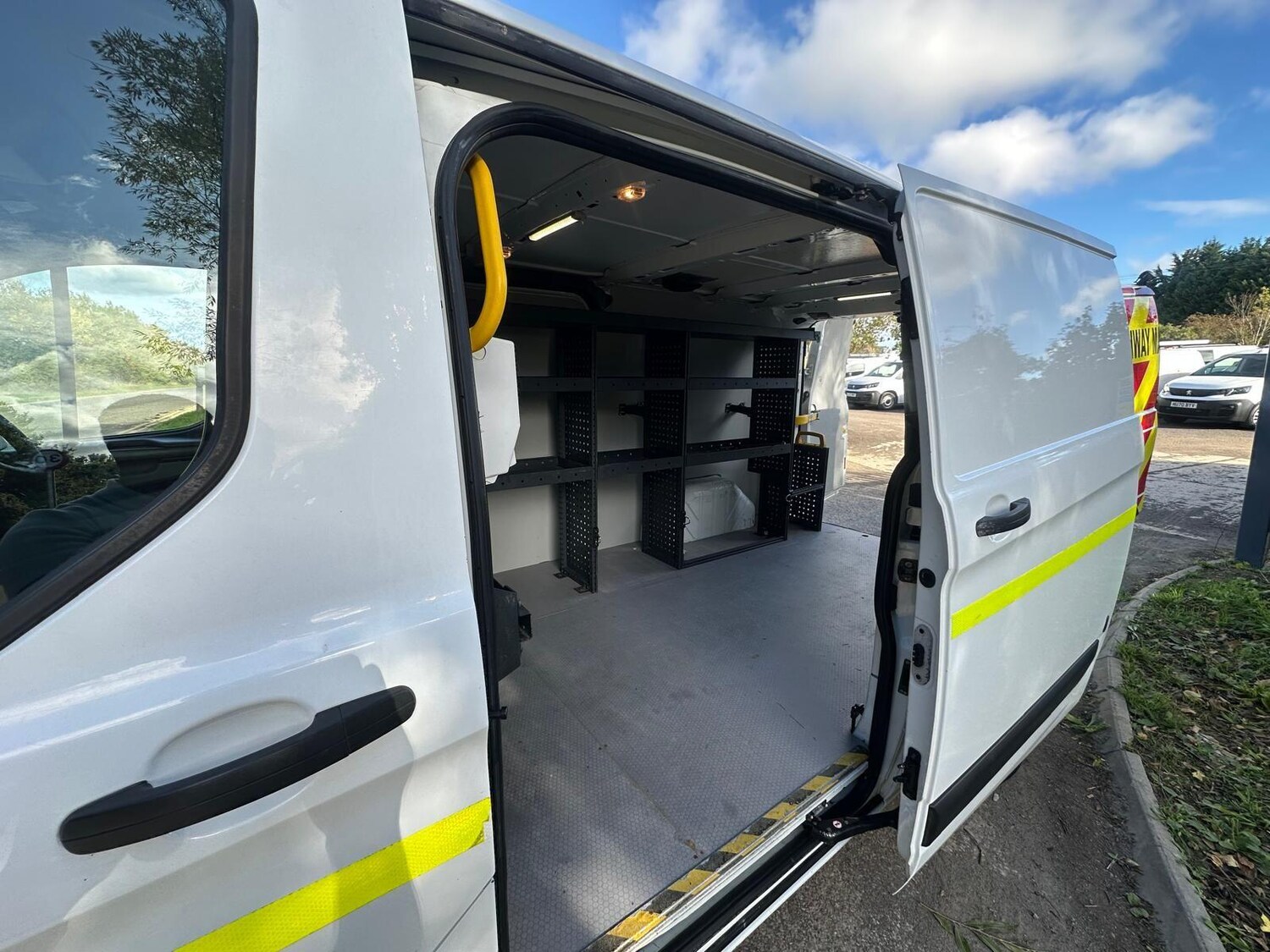 Used Ford Transit Custom 2020 for sale - 75769739: Photo 43