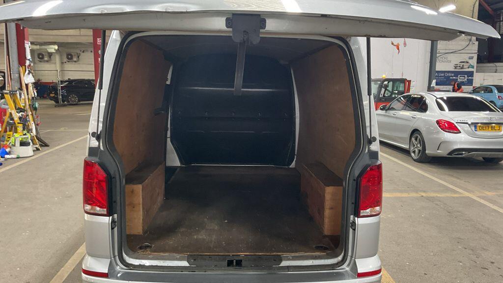Used Volkswagen Transporter 2022 for sale - 77611905: Photo 12
