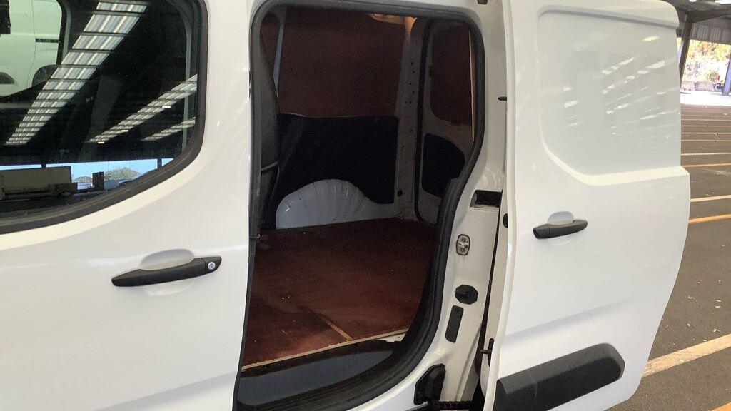 Used Peugeot Partner 2020 for sale - 76457663: Photo 9