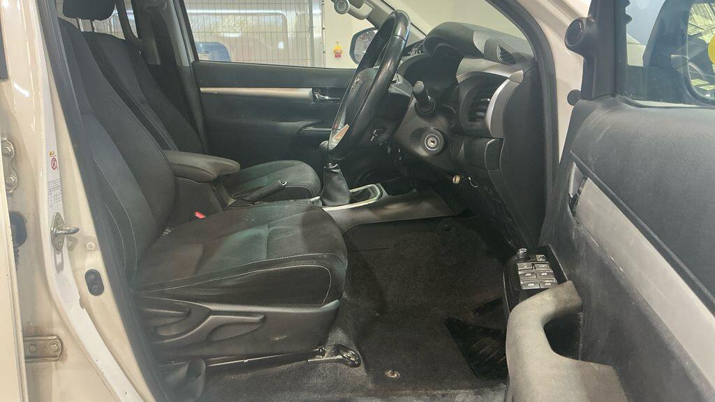 Used Toyota Hilux 2017 for sale - 78058295: Photo 5