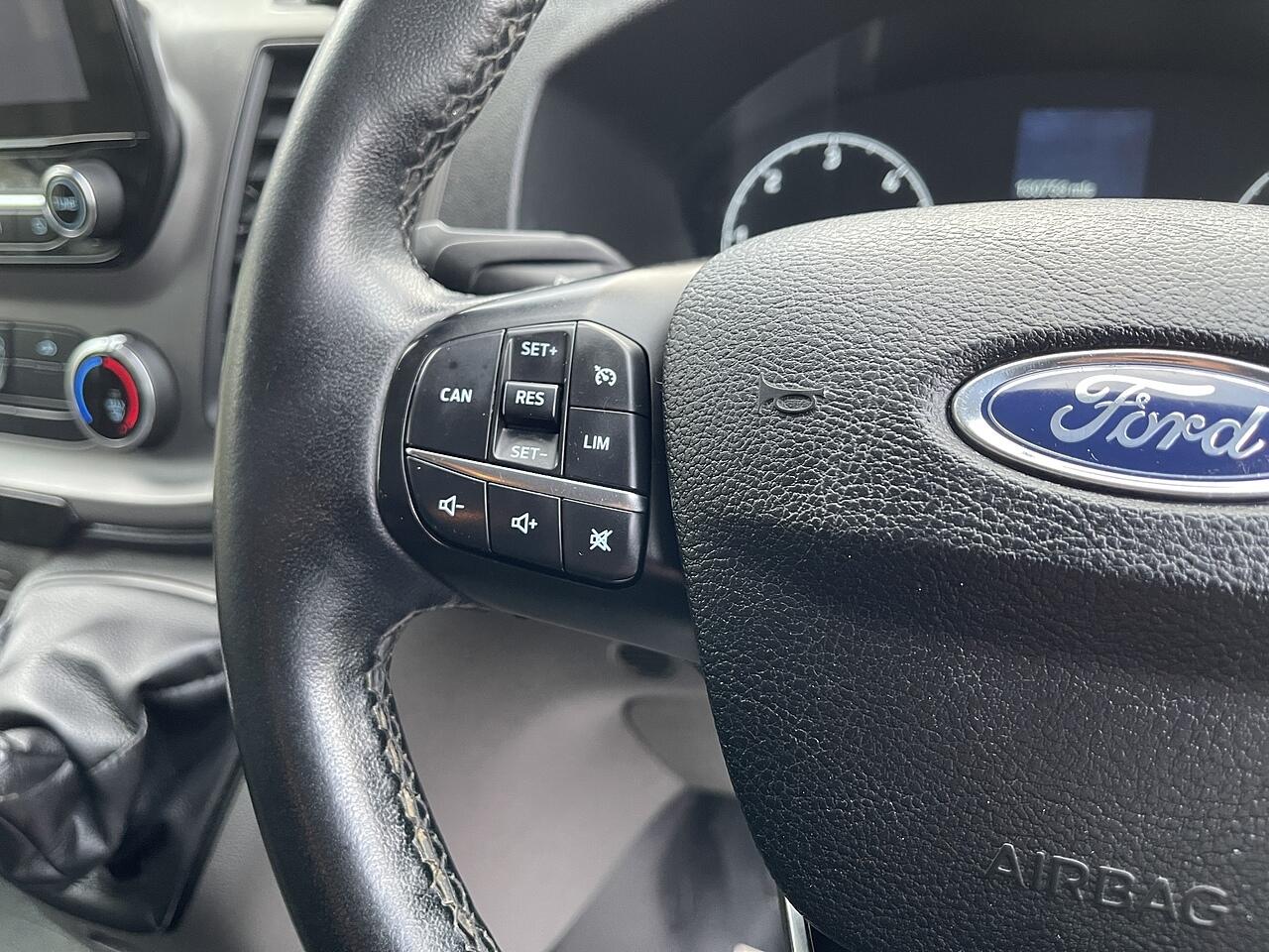 Used Ford Transit 2022 for sale - 76936116: Photo 38