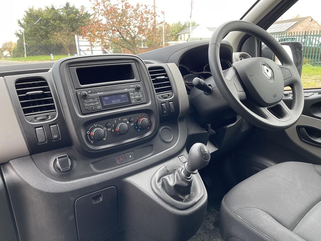 Used Renault Trafic 2018 for sale - 75928501: Photo 18